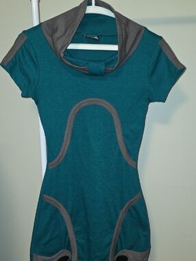 Short-Sleeve Teal Mini Dress with Contrast Trim